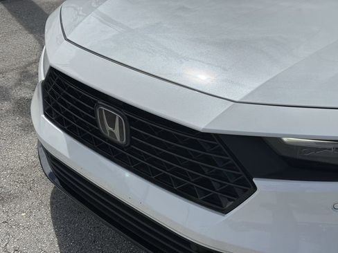 Used 2023 Honda Accord EX-L image 6