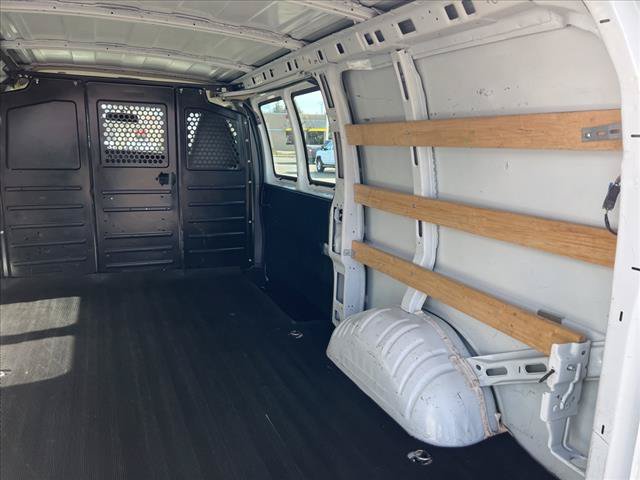 Used 2018 GMC Savana 2500 w/ Driver Convenience Package RWD image 8