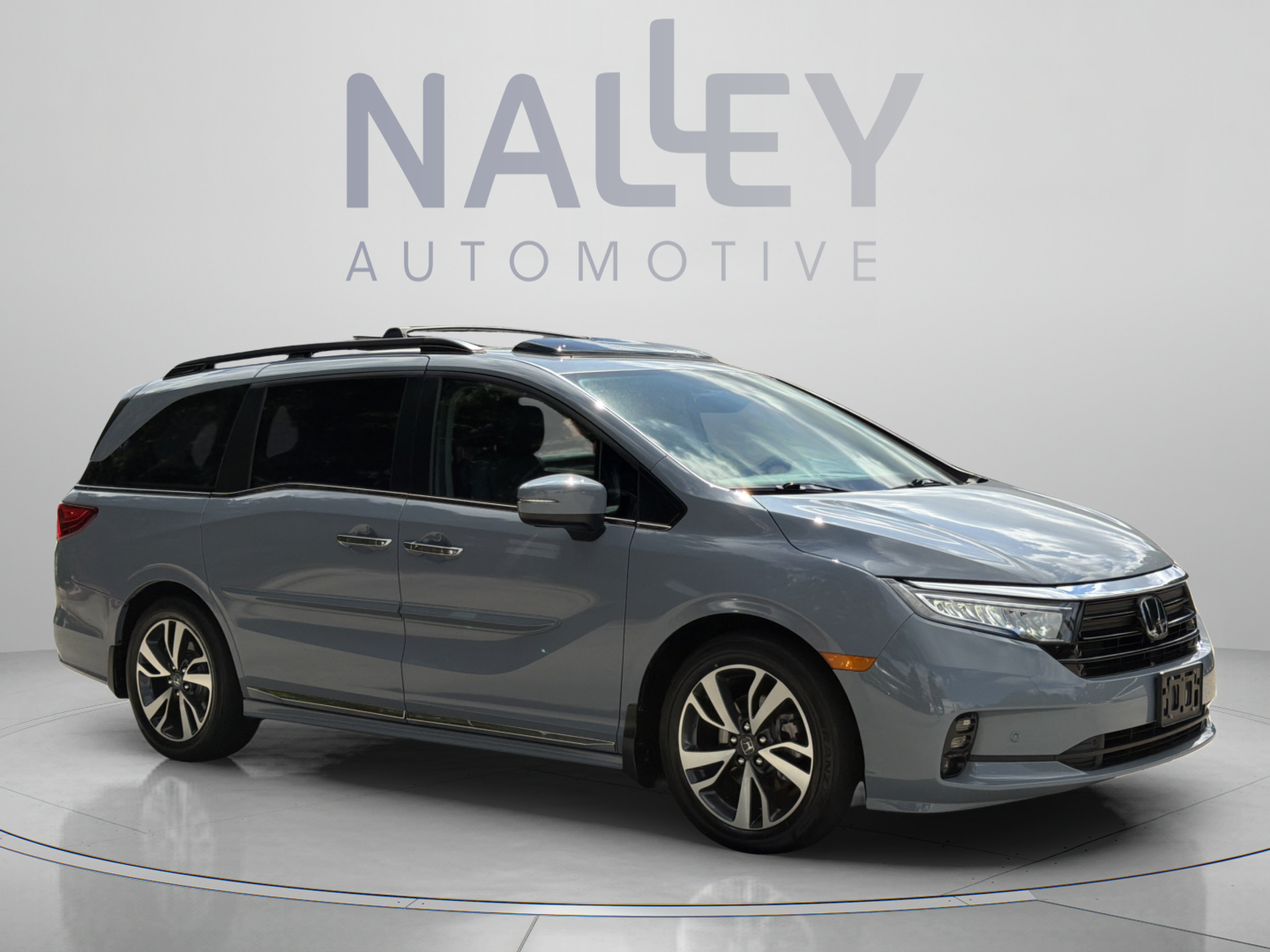 Used 2024 Honda Odyssey Touring image 6