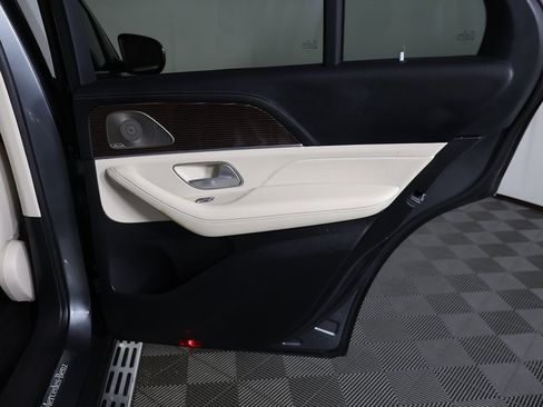 Used 2023 Mercedes-Benz GLE 450 4MATIC w/ AMG Line Exterior image 30