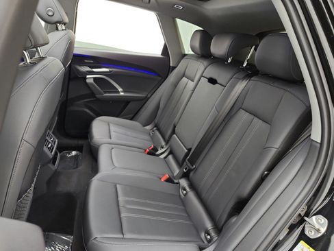 Used 2025 Audi Q5 Premium Plus w/ Premium Plus AWD/4WD image 16