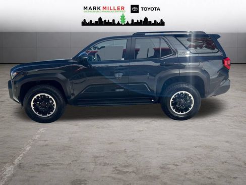 Certified 2025 Toyota 4Runner TRD Off-Road Premium AWD/4WD image 2