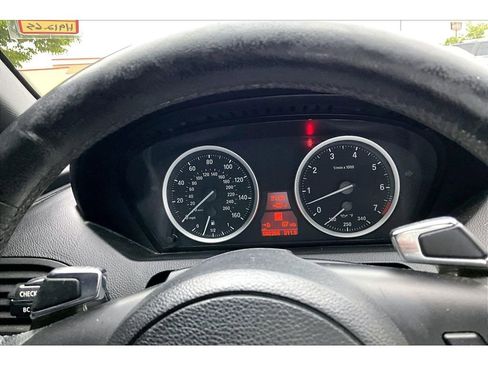 Used 2009 BMW 650i Convertible RWD image 27