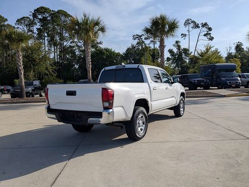 Used 2023 Toyota Tacoma SR5 RWD image 3
