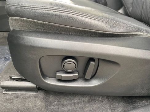 Used 2019 Land Rover Discovery Sport HSE image 21