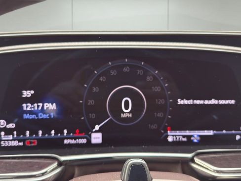 Certified 2022 Cadillac Escalade ESV Premium Luxury Platinum image 23