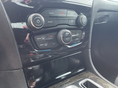 Used 2020 Chrysler 300 S RWD image 26
