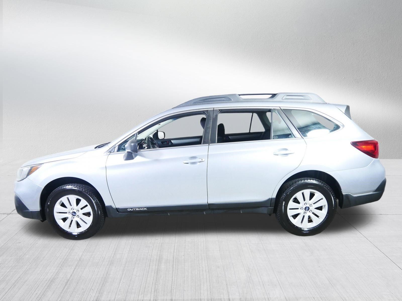 Used 2019 Subaru Outback 2.5i AWD/4WD image 4