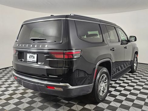 Used 2022 Jeep Wagoneer Series I AWD/4WD image 3