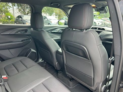 Used 2023 Chevrolet TrailBlazer RS FWD image 43