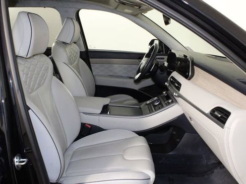 Used 2022 Hyundai Palisade Calligraphy image 18