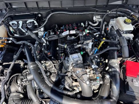 Used 2023 Ford Bronco Outer Banks AWD/4WD image 37