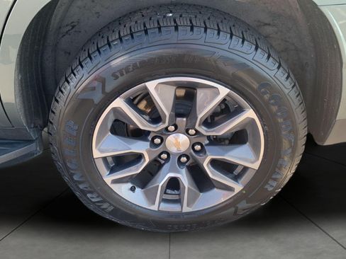 Used 2024 Chevrolet Tahoe LT w/ LT Signature Package AWD/4WD image 22