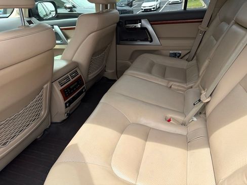 Used 2013 Toyota Land Cruiser AWD/4WD image 13