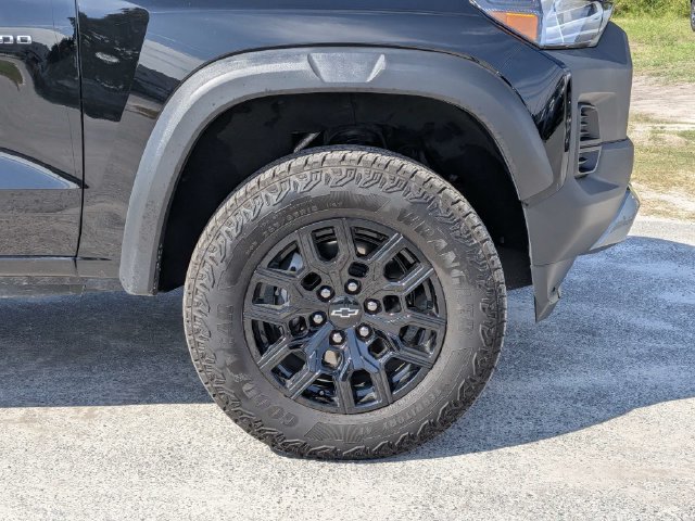 Used 2026 Chevrolet Colorado Trail Boss AWD/4WD image 11