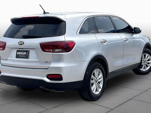 Used 2020 Kia Sorento LX FWD image 12