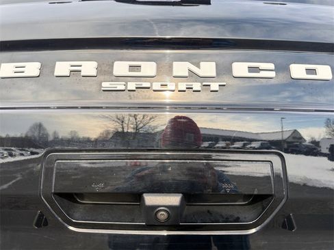 Used 2023 Ford Bronco Sport Badlands image 17