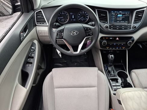 Used 2018 Hyundai Tucson SEL AWD/4WD image 11