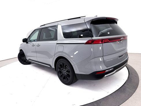 Certified 2024 Kia Carnival SX Prestige FWD image 2