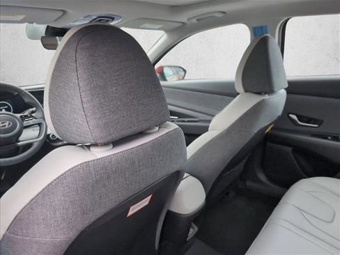 New 2026 Hyundai Elantra Limited image 16