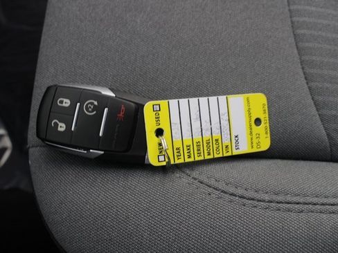 Used 2024 RAM 2500 Big Horn w/ Level 2 Equipment Group image 8