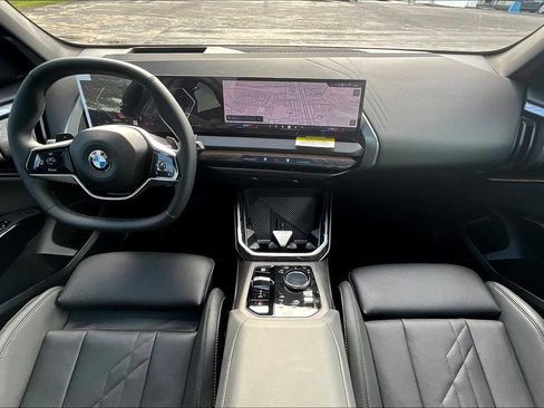 Used 2026 BMW X3 xDrive30 w/ Premium Package image 5