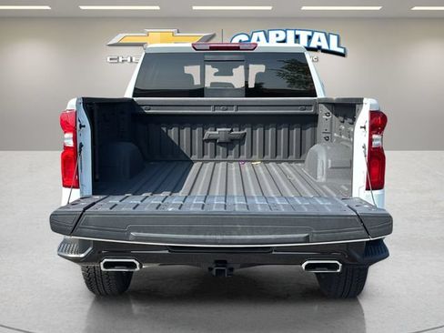Used 2025 Chevrolet Silverado 1500 LT Trail Boss w/ Convenience Package II AWD/4WD image 32