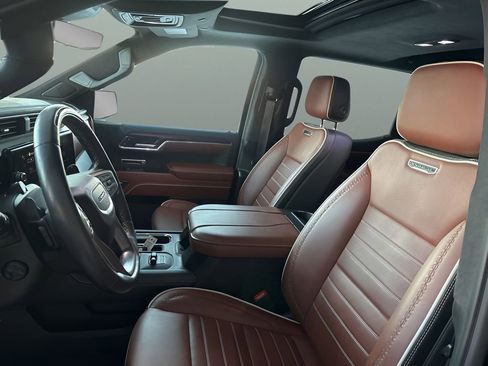 Used 2024 GMC Sierra 1500 Denali Ultimate image 9