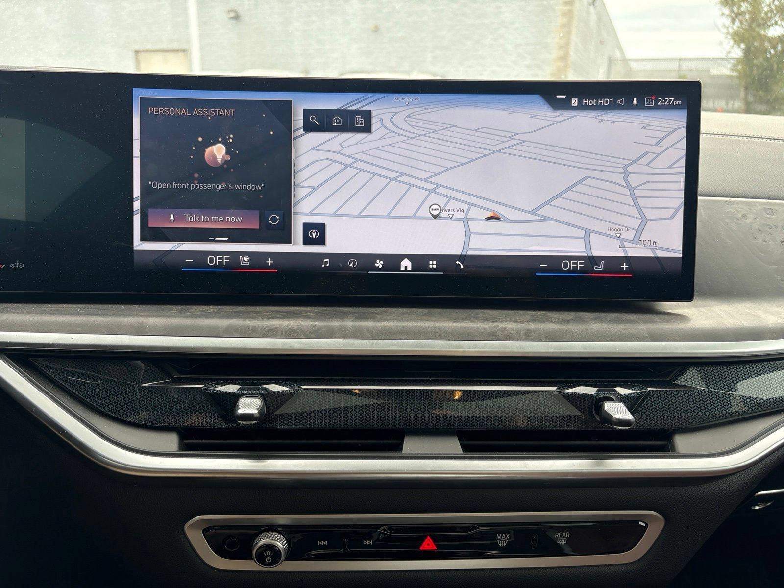Used 2026 BMW X7 xDrive40i w/ Premium Package AWD/4WD image 14