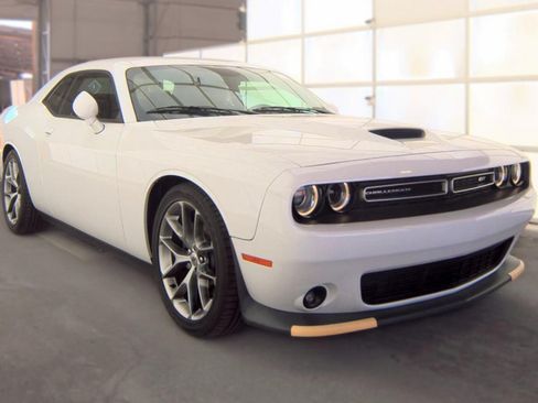 Used 2019 Dodge Challenger GT w/ Plus Package RWD image 3