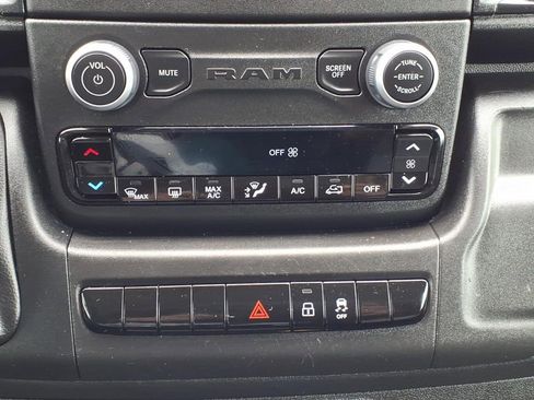 Used 2023 RAM ProMaster 2500 FWD image 7