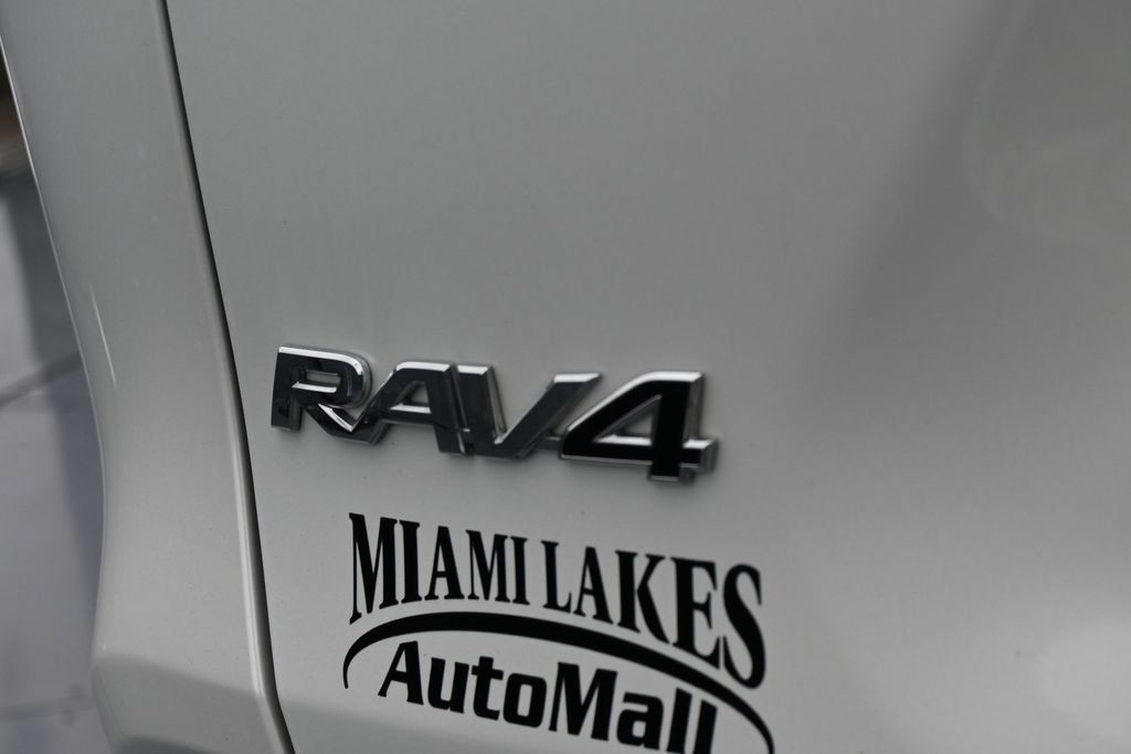 Used 2023 Toyota RAV4 Limited FWD image 34