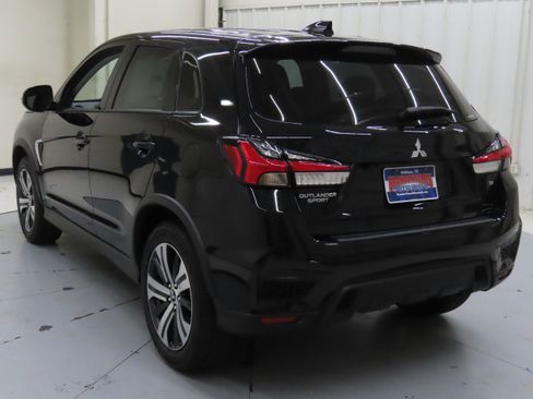 New 2025 Mitsubishi Outlander Sport SE image 5