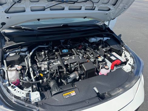 Used 2023 Toyota Corolla LE w/ LE Convenience Package FWD image 19