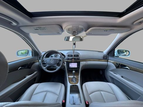 Used 2008 Mercedes-Benz E 350 Sedan image 33