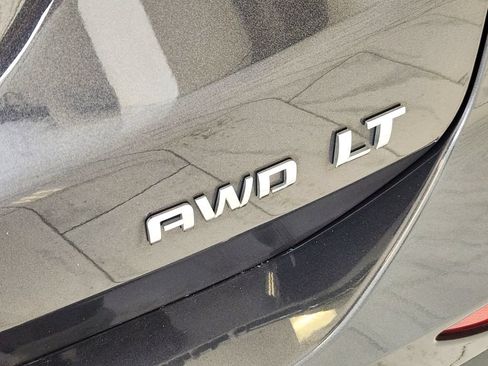 Used 2023 Chevrolet Equinox LT w/ Driver Convenience Package AWD/4WD image 12