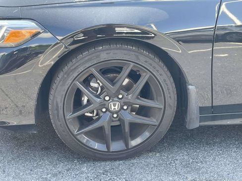 Used 2025 Honda Civic Sport image 11