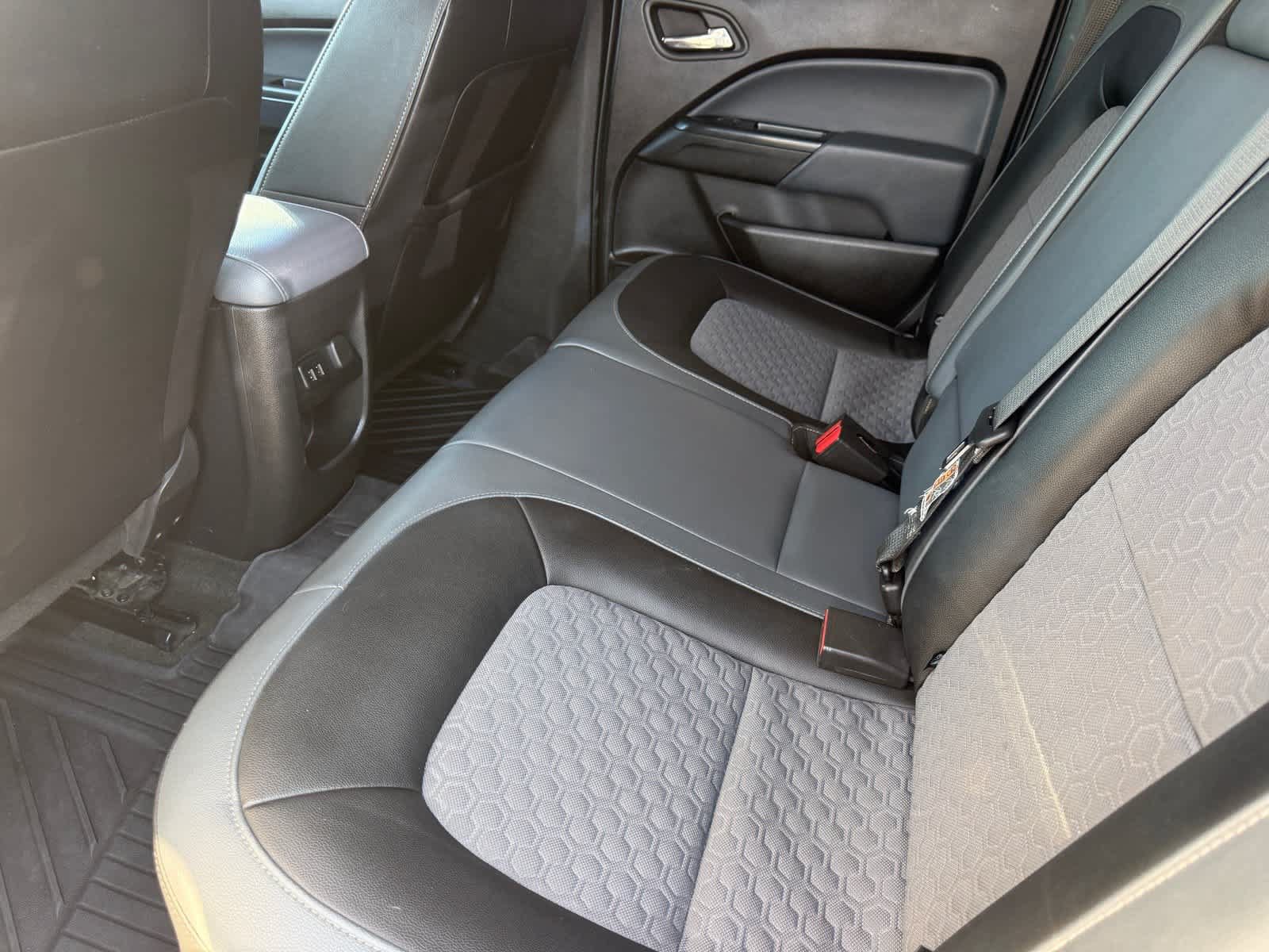 Used 2018 Chevrolet Colorado Z71 RWD image 29