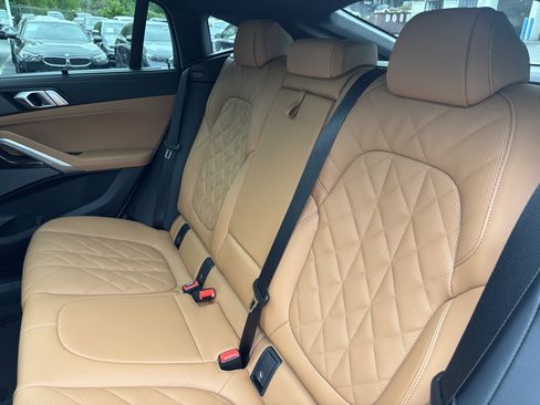 Used 2026 BMW X6 xDrive40i AWD/4WD image 30