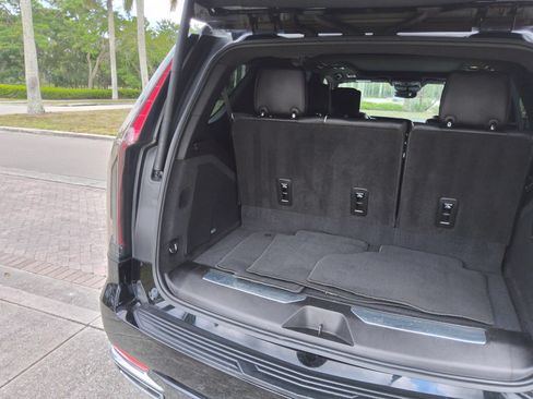 Used 2021 Cadillac Escalade Premium Luxury Platinum AWD/4WD image 58