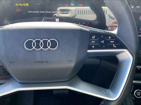 Used 2025 Audi Q5 Premium w/ Convenience Package AWD/4WD image 12