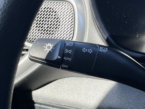 Used 2025 Kia Soul LX w/ LX Technology Package image 35