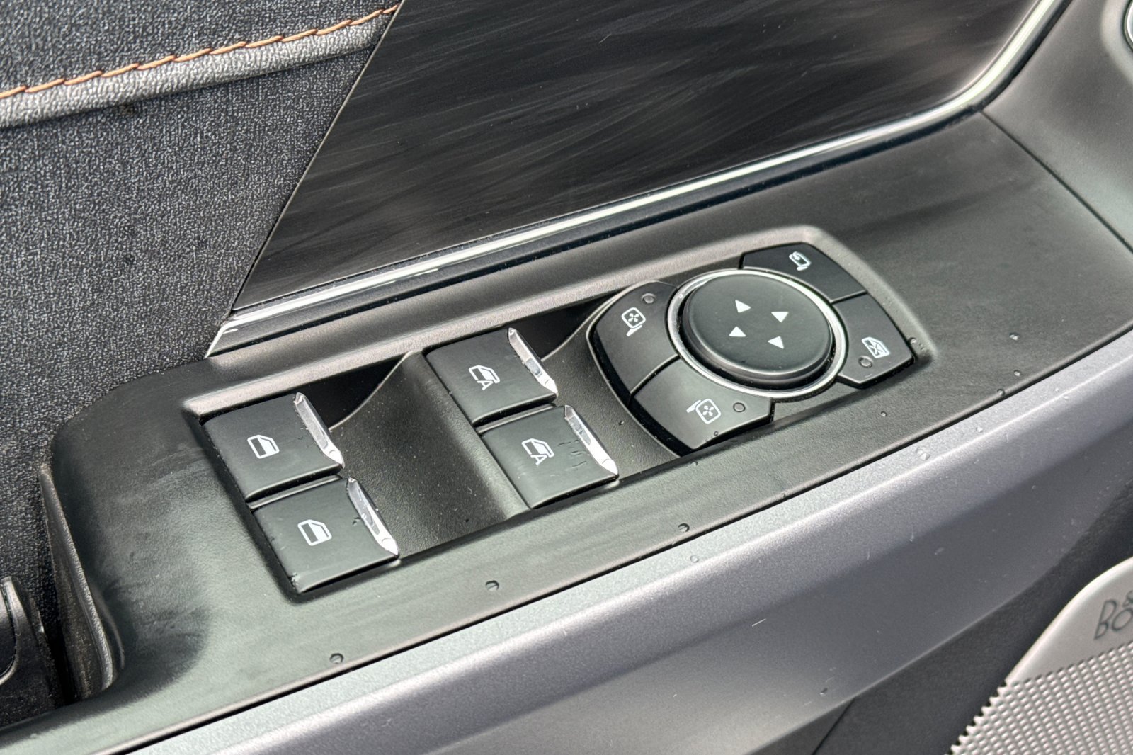 Used 2025 Ford F150 Lariat AWD/4WD image 13