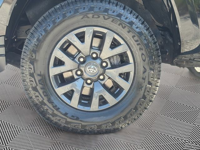 Used 2023 Toyota Tacoma SR5 AWD/4WD image 29