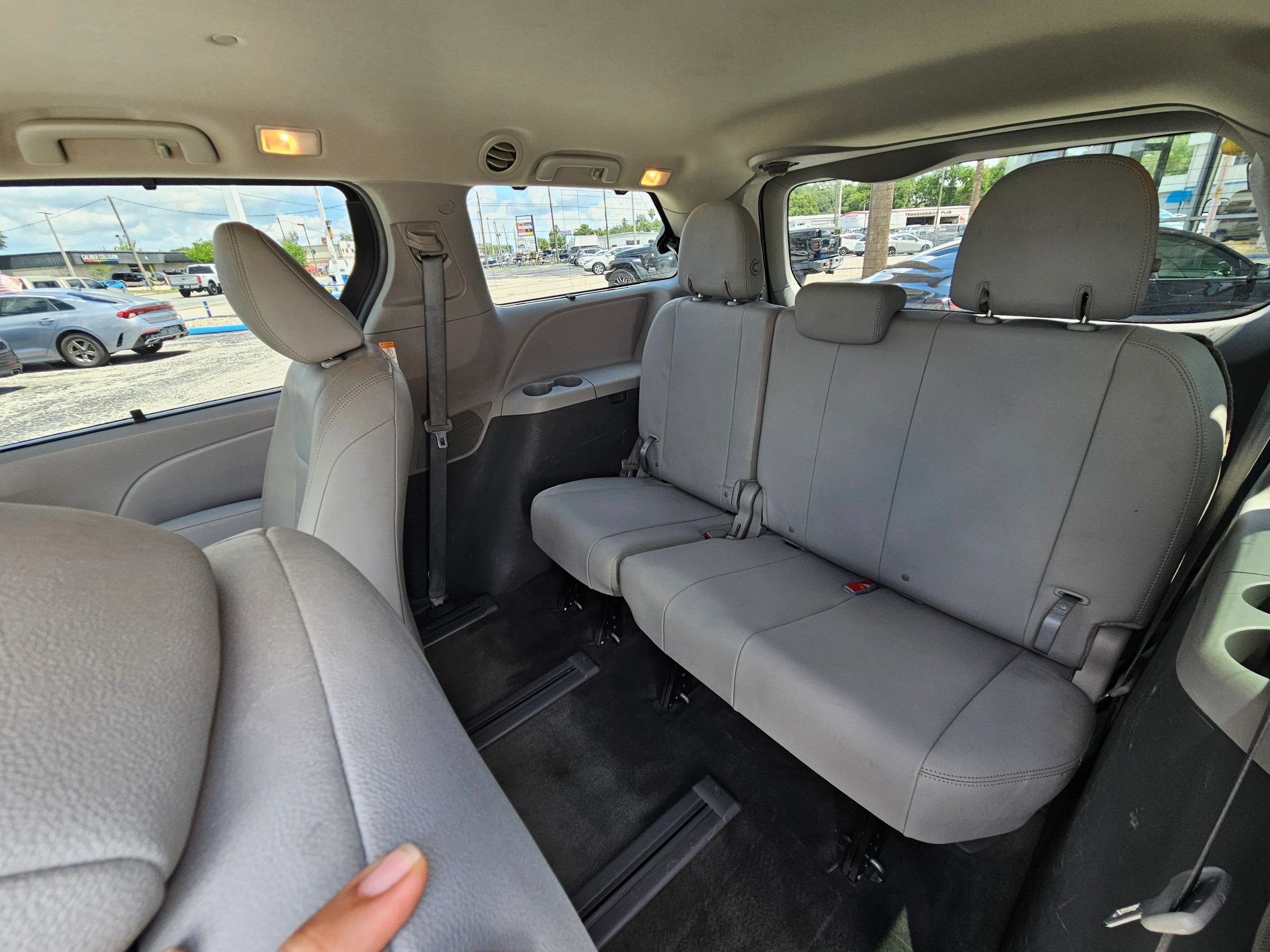 Used 2017 Toyota Sienna XLE AWD/4WD image 15