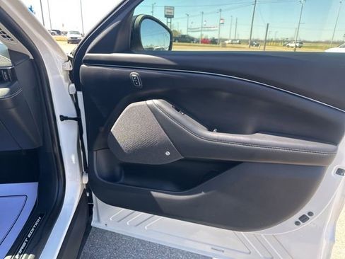 Used 2021 Ford Mustang Mach-E Premium image 10
