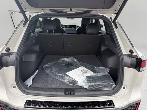 New 2026 Volkswagen Tiguan SE R-Line AWD/4WD image 27