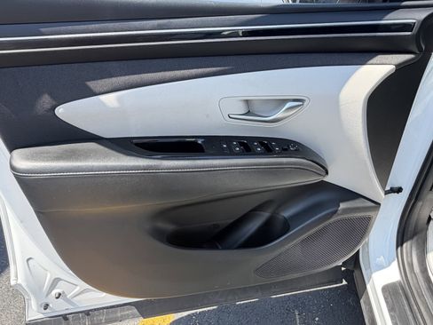Used 2022 Hyundai Tucson SEL w/ Convenience Package FWD image 12