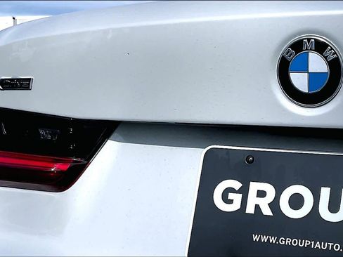 Used 2025 BMW 430i xDrive Coupe w/ M Sport Package image 9