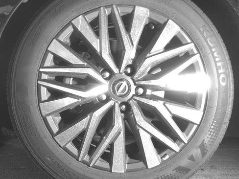 Used 2025 Nissan Altima 2.5 SV FWD image 15
